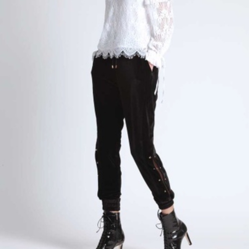 N12H IDA Velvet pants black